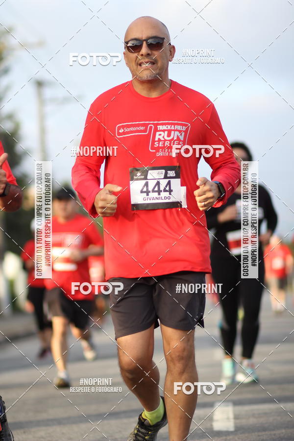 Buy your photos of the eventSantander Track&Field Run Series - Cidade Center Norte on Fotop