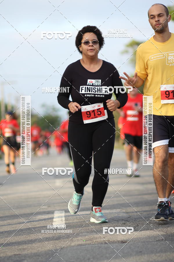 Buy your photos of the eventSantander Track&Field Run Series - Cidade Center Norte on Fotop