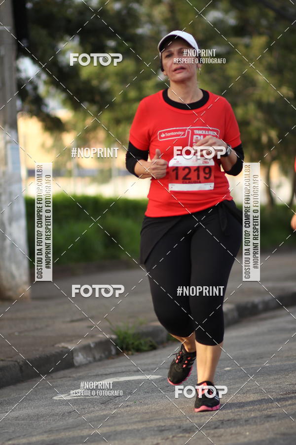Buy your photos of the eventSantander Track&Field Run Series - Cidade Center Norte on Fotop