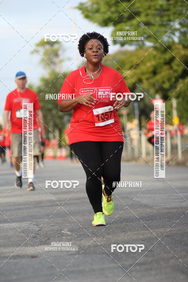 Buy your photos of the eventSantander Track&Field Run Series - Cidade Center Norte on Fotop