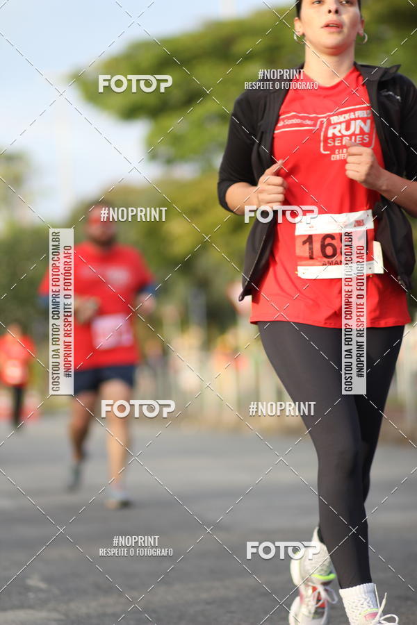 Buy your photos of the eventSantander Track&Field Run Series - Cidade Center Norte on Fotop