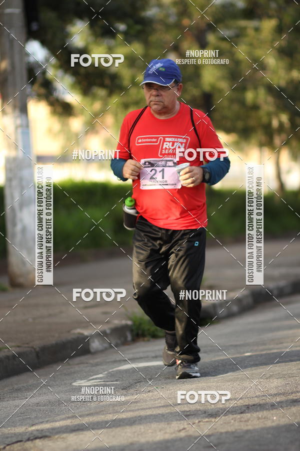 Buy your photos of the eventSantander Track&Field Run Series - Cidade Center Norte on Fotop