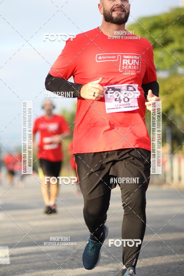 Compre suas fotos do eventoSantander Track&Field Run Series - Cidade Center Norte no Fotop
