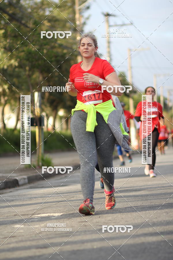 Compre suas fotos do eventoSantander Track&Field Run Series - Cidade Center Norte no Fotop