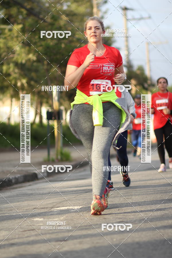 Compre suas fotos do eventoSantander Track&Field Run Series - Cidade Center Norte no Fotop