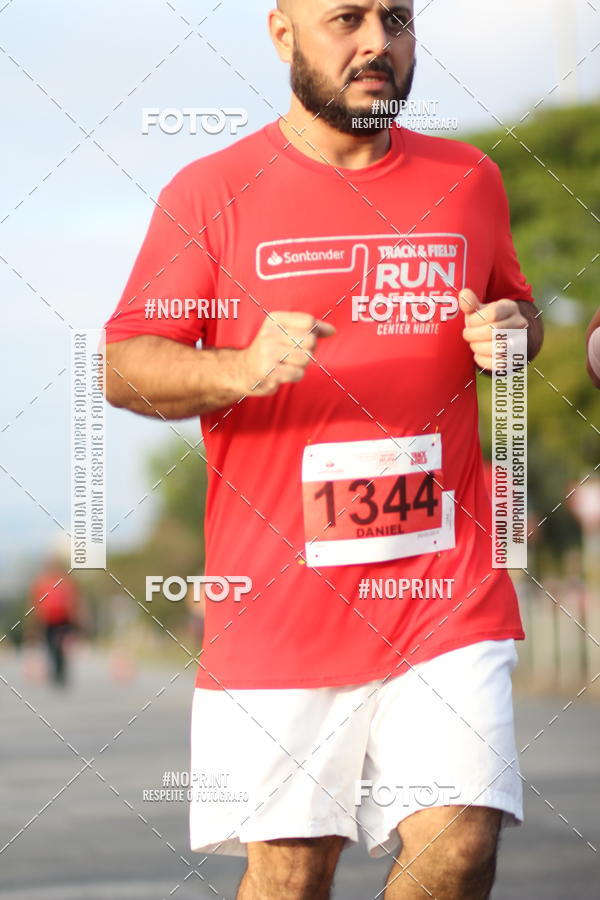 Compra tus fotos del eventoSantander Track&Field Run Series - Cidade Center Norte En Fotop