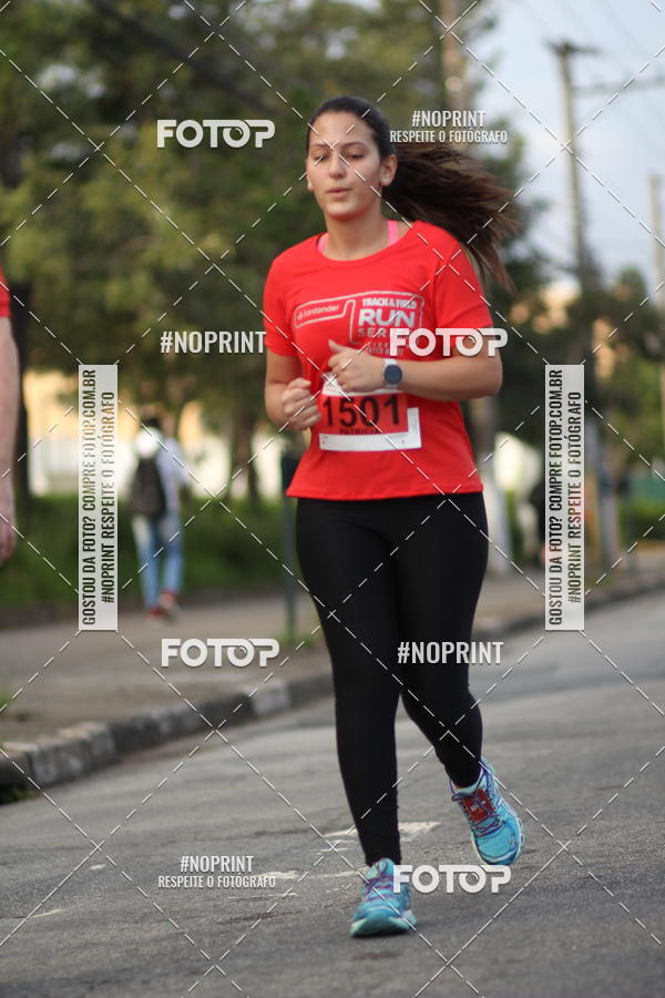 Compra tus fotos del eventoSantander Track&Field Run Series - Cidade Center Norte En Fotop