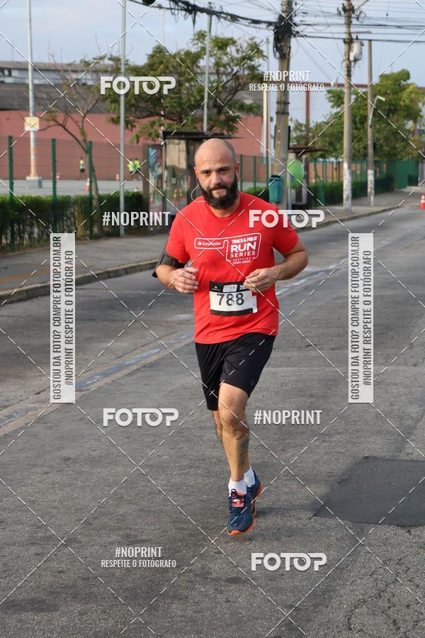 Buy your photos of the eventSantander Track&Field Run Series - Cidade Center Norte on Fotop