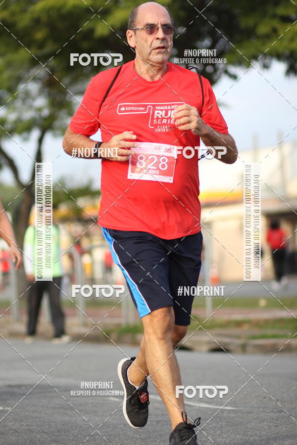 Compra tus fotos del eventoSantander Track&Field Run Series - Cidade Center Norte En Fotop