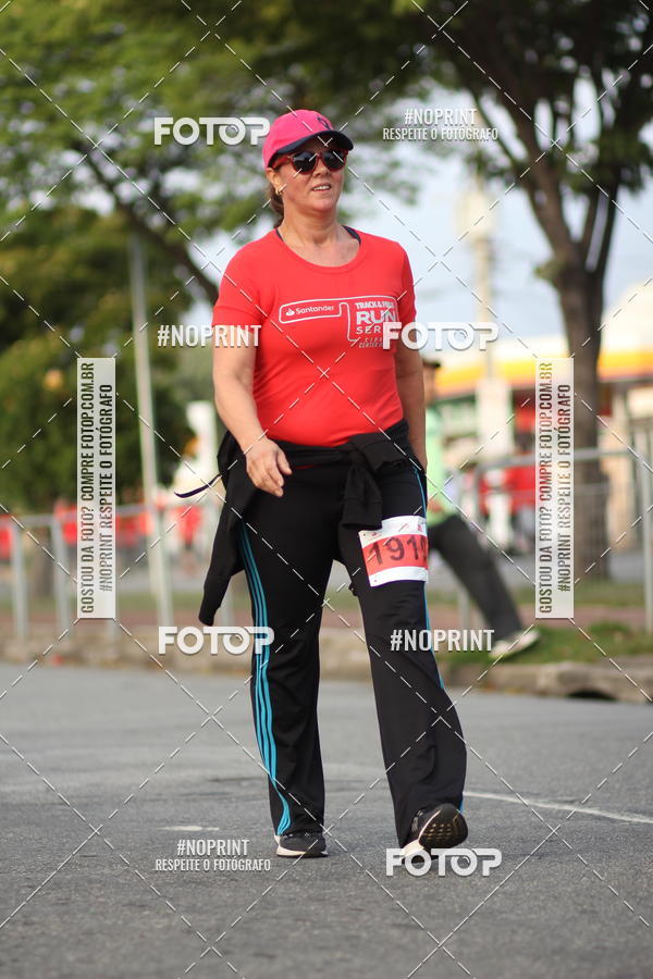 Achetez vos photos de l'vnementSantander Track&Field Run Series - Cidade Center Norte sur Fotop