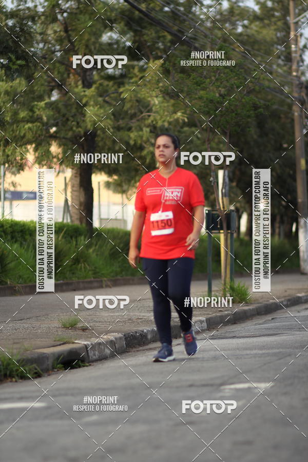 Achetez vos photos de l'vnementSantander Track&Field Run Series - Cidade Center Norte sur Fotop