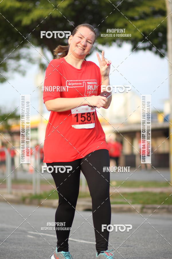 Achetez vos photos de l'vnementSantander Track&Field Run Series - Cidade Center Norte sur Fotop