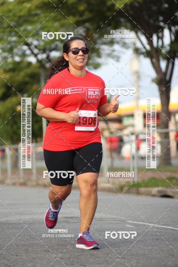 Achetez vos photos de l'vnementSantander Track&Field Run Series - Cidade Center Norte sur Fotop