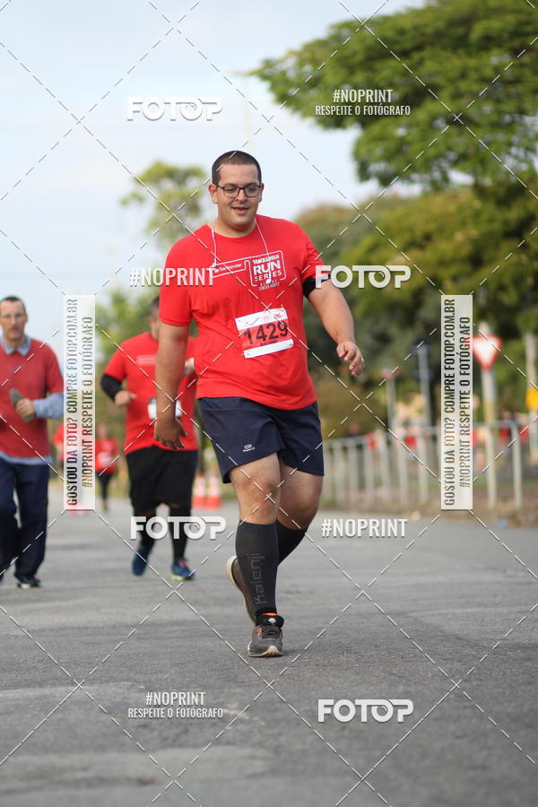 Achetez vos photos de l'vnementSantander Track&Field Run Series - Cidade Center Norte sur Fotop