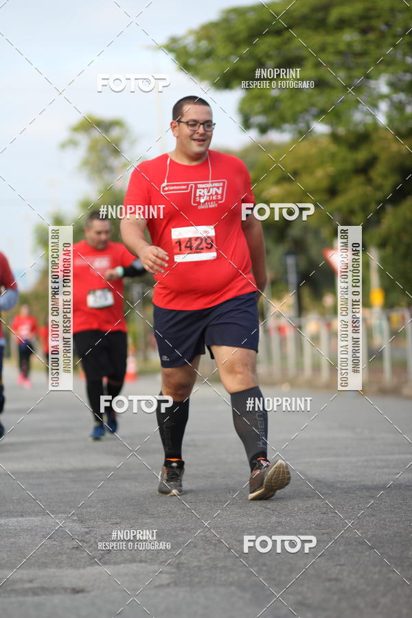 Achetez vos photos de l'vnementSantander Track&Field Run Series - Cidade Center Norte sur Fotop