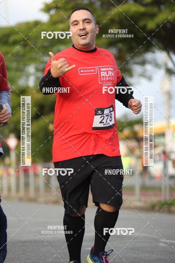 Achetez vos photos de l'vnementSantander Track&Field Run Series - Cidade Center Norte sur Fotop