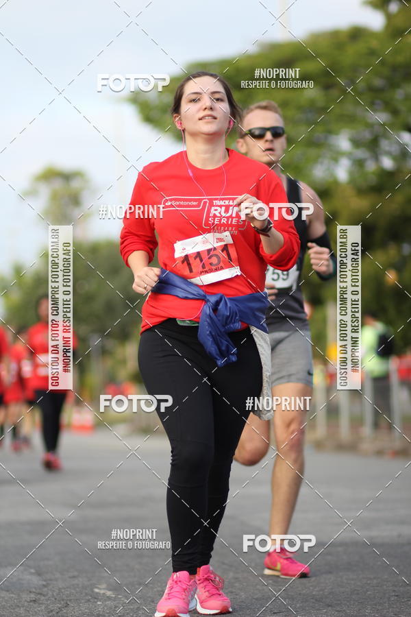 Achetez vos photos de l'vnementSantander Track&Field Run Series - Cidade Center Norte sur Fotop