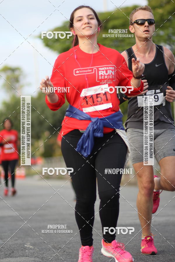 Achetez vos photos de l'vnementSantander Track&Field Run Series - Cidade Center Norte sur Fotop