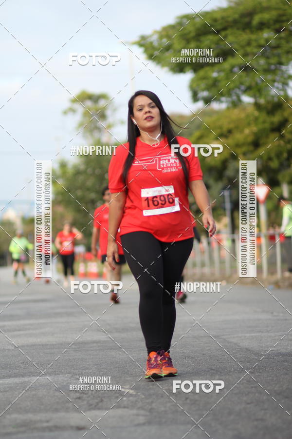 Achetez vos photos de l'vnementSantander Track&Field Run Series - Cidade Center Norte sur Fotop