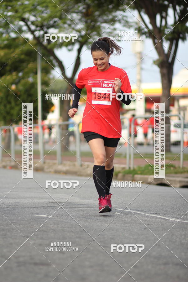 Achetez vos photos de l'vnementSantander Track&Field Run Series - Cidade Center Norte sur Fotop