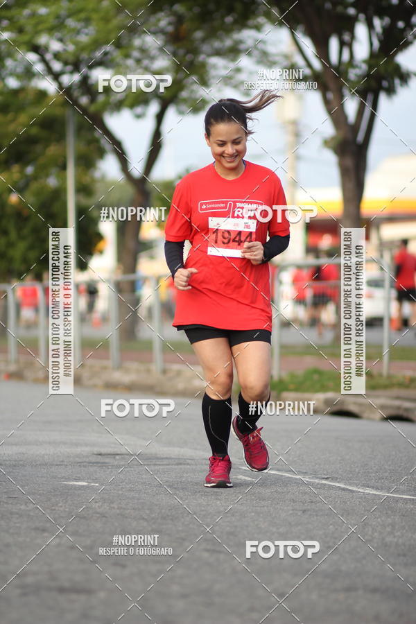 Achetez vos photos de l'vnementSantander Track&Field Run Series - Cidade Center Norte sur Fotop