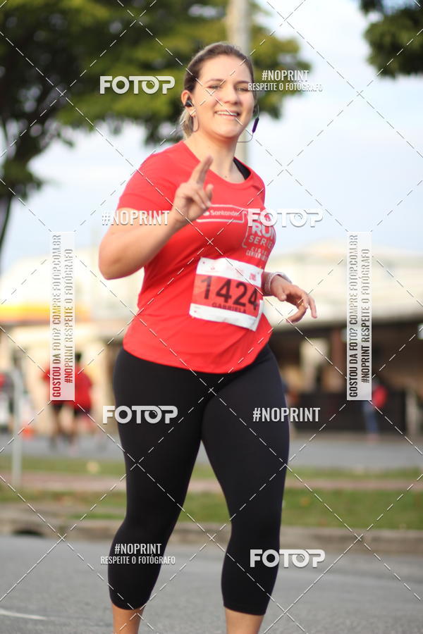 Compre as suas fotos do eventoSantander Track&Field Run Series - Cidade Center Norte no Fotop