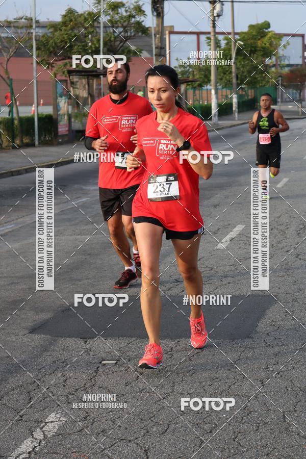 Acquista le foto dell'eventoSantander Track&Field Run Series - Cidade Center Norte in Fotop