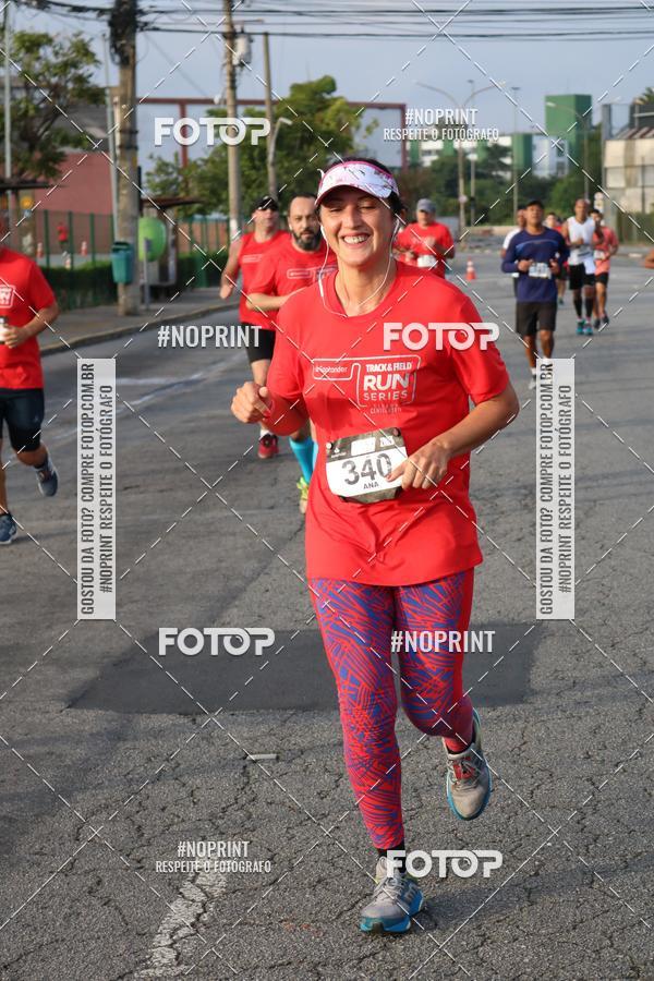 Achetez vos photos de l'vnementSantander Track&Field Run Series - Cidade Center Norte sur Fotop