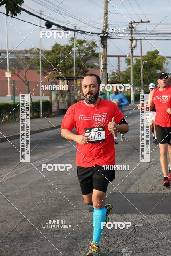 Achetez vos photos de l'vnementSantander Track&Field Run Series - Cidade Center Norte sur Fotop