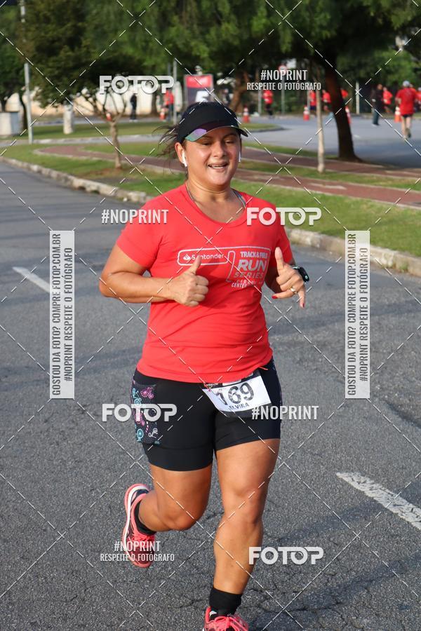 Achetez vos photos de l'vnementSantander Track&Field Run Series - Cidade Center Norte sur Fotop