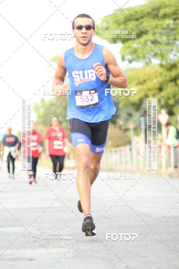 Compre suas fotos do eventoSantander Track&Field Run Series - Cidade Center Norte no Fotop
