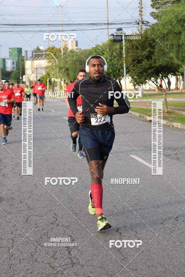 Achetez vos photos de l'vnementSantander Track&Field Run Series - Cidade Center Norte sur Fotop