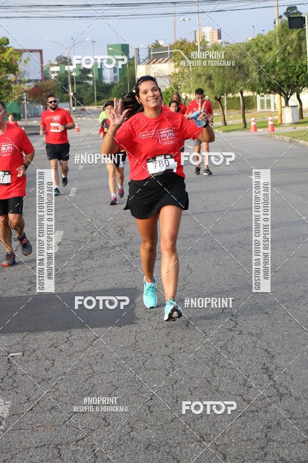 Achetez vos photos de l'vnementSantander Track&Field Run Series - Cidade Center Norte sur Fotop