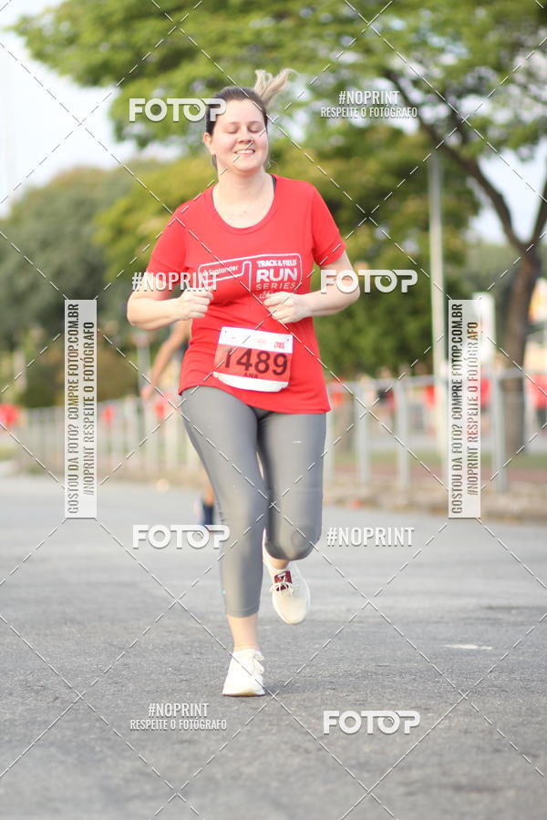 Achetez vos photos de l'vnementSantander Track&Field Run Series - Cidade Center Norte sur Fotop