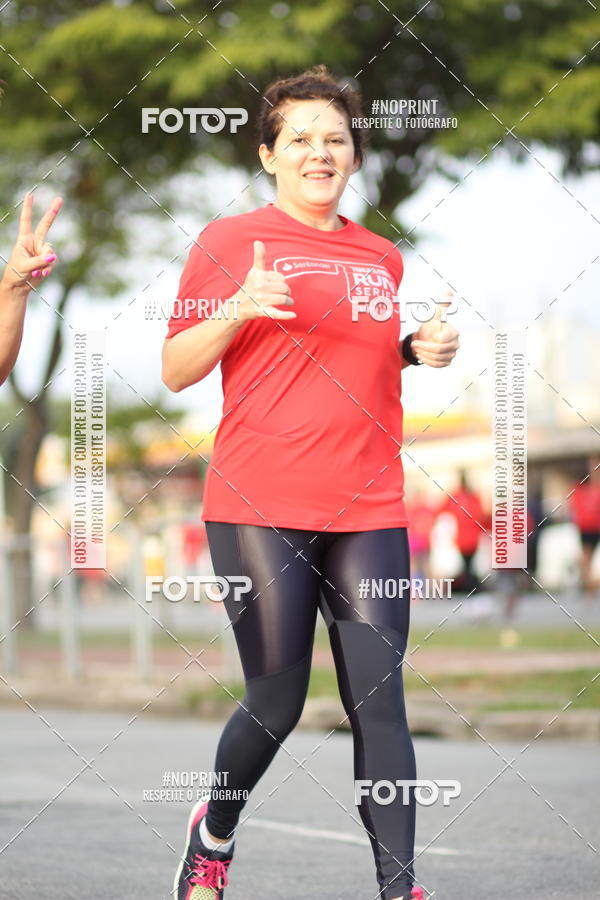 Achetez vos photos de l'vnementSantander Track&Field Run Series - Cidade Center Norte sur Fotop
