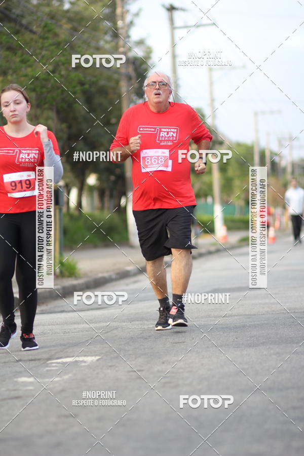 Achetez vos photos de l'vnementSantander Track&Field Run Series - Cidade Center Norte sur Fotop