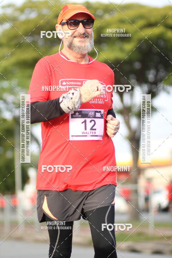 Achetez vos photos de l'vnementSantander Track&Field Run Series - Cidade Center Norte sur Fotop