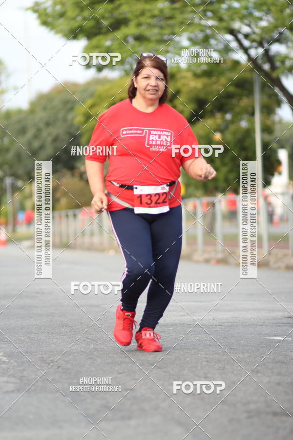 Achetez vos photos de l'vnementSantander Track&Field Run Series - Cidade Center Norte sur Fotop