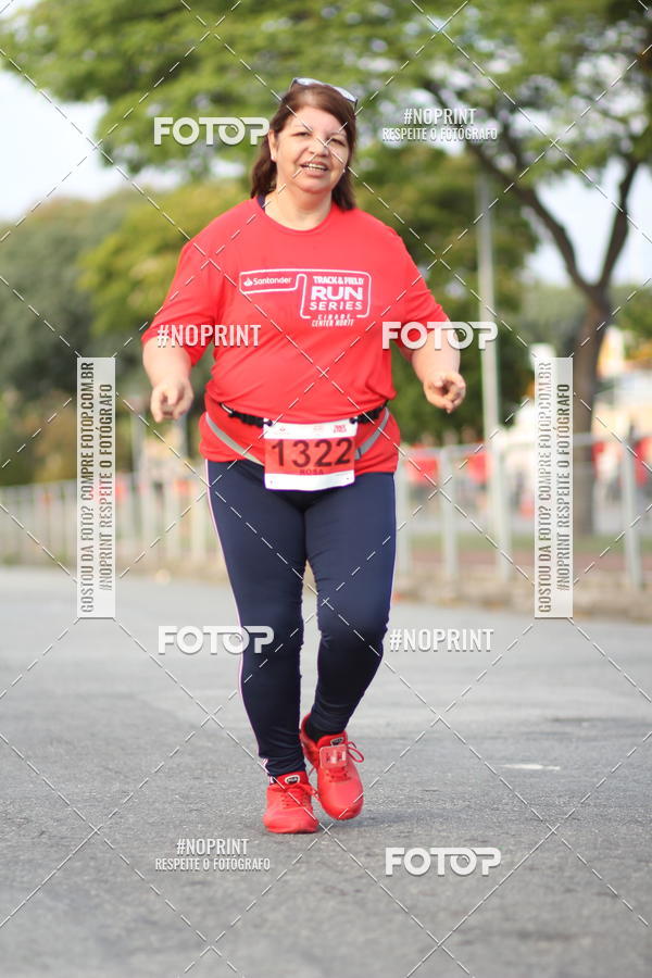 Achetez vos photos de l'vnementSantander Track&Field Run Series - Cidade Center Norte sur Fotop