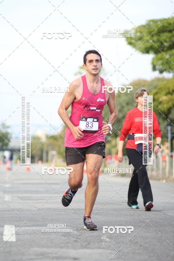 Achetez vos photos de l'vnementSantander Track&Field Run Series - Cidade Center Norte sur Fotop