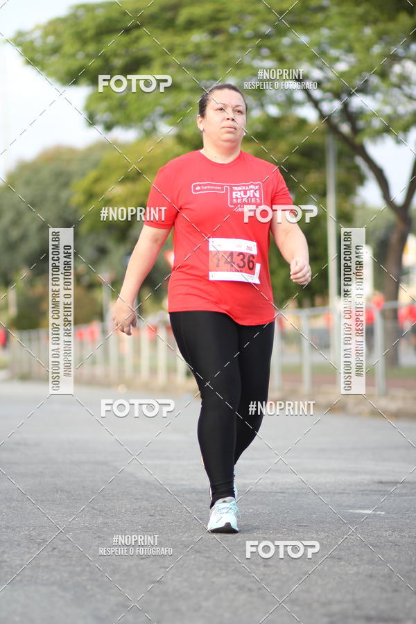 Compra tus fotos del eventoSantander Track&Field Run Series - Cidade Center Norte En Fotop