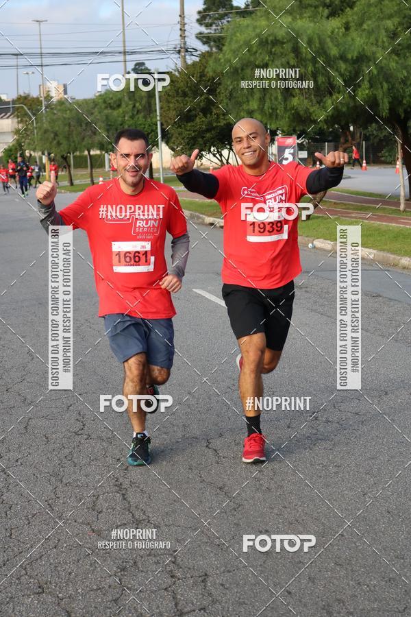 Compre suas fotos do eventoSantander Track&Field Run Series - Cidade Center Norte no Fotop
