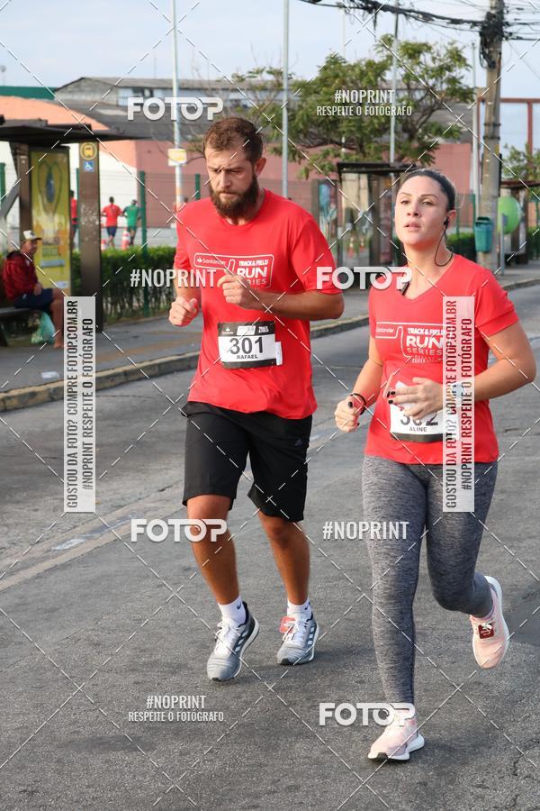 Compre as suas fotos do eventoSantander Track&Field Run Series - Cidade Center Norte no Fotop
