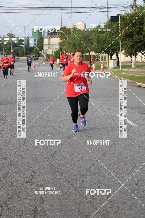 Compre as suas fotos do eventoSantander Track&Field Run Series - Cidade Center Norte no Fotop