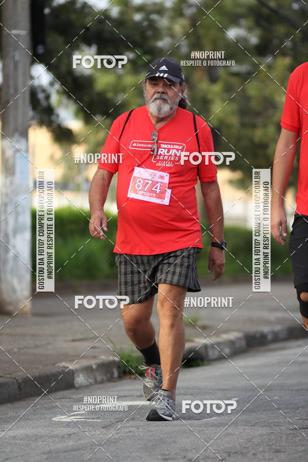 Achetez vos photos de l'vnementSantander Track&Field Run Series - Cidade Center Norte sur Fotop