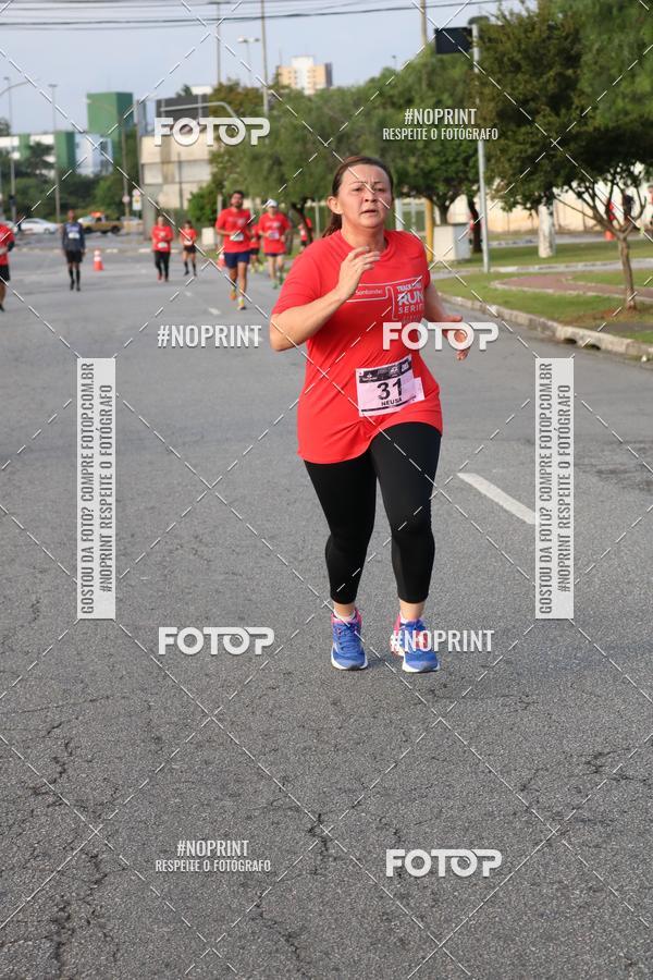 Compre as suas fotos do eventoSantander Track&Field Run Series - Cidade Center Norte no Fotop