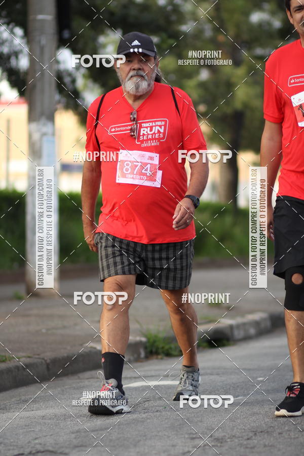 Achetez vos photos de l'vnementSantander Track&Field Run Series - Cidade Center Norte sur Fotop