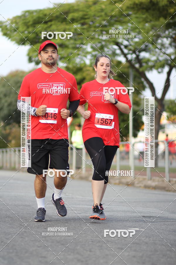 Achetez vos photos de l'vnementSantander Track&Field Run Series - Cidade Center Norte sur Fotop