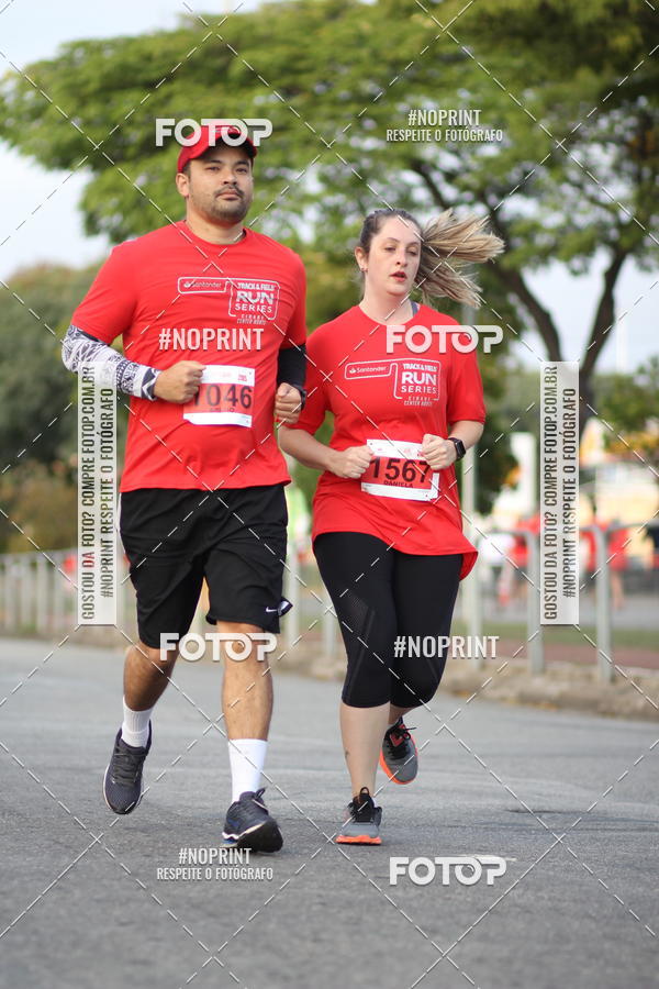 Achetez vos photos de l'vnementSantander Track&Field Run Series - Cidade Center Norte sur Fotop