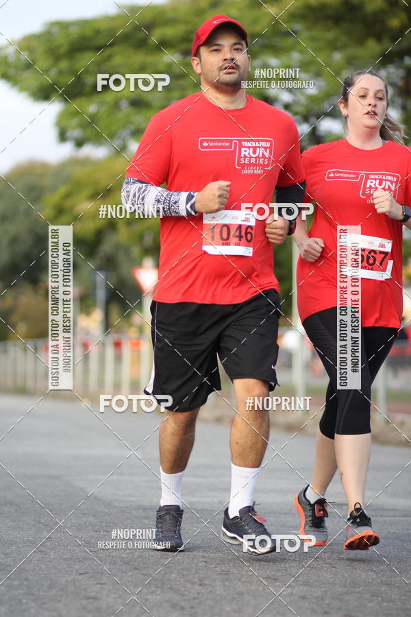 Achetez vos photos de l'vnementSantander Track&Field Run Series - Cidade Center Norte sur Fotop